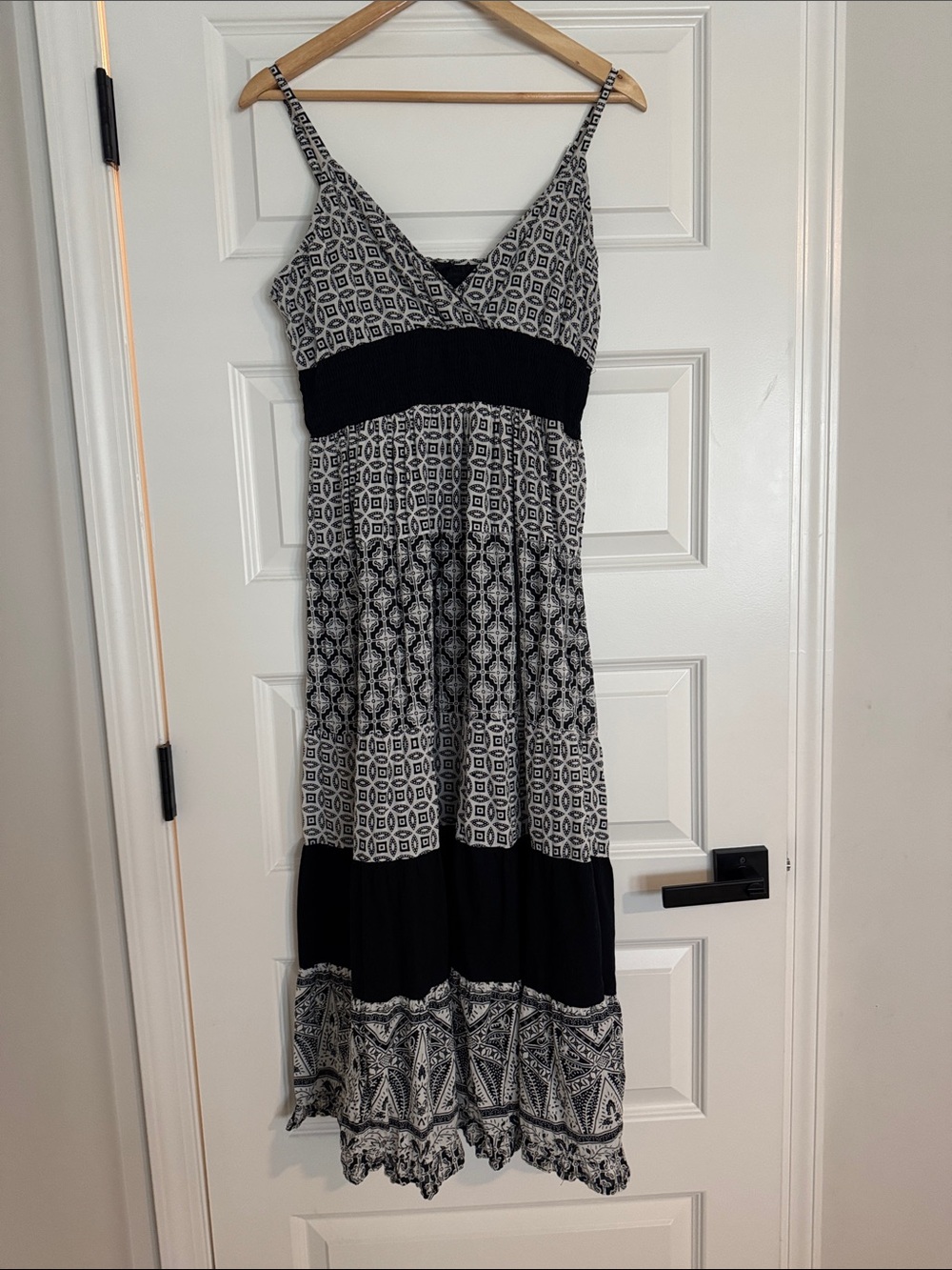 Black and White Printed Maxi Dress with V-Neck